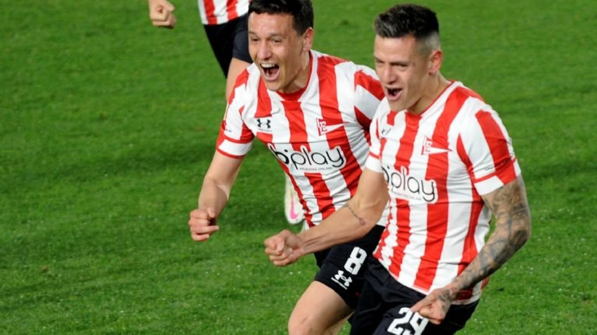Estudiantes goleó a Arsenal  y alcanzó su primera victoria en la Liga Profesional